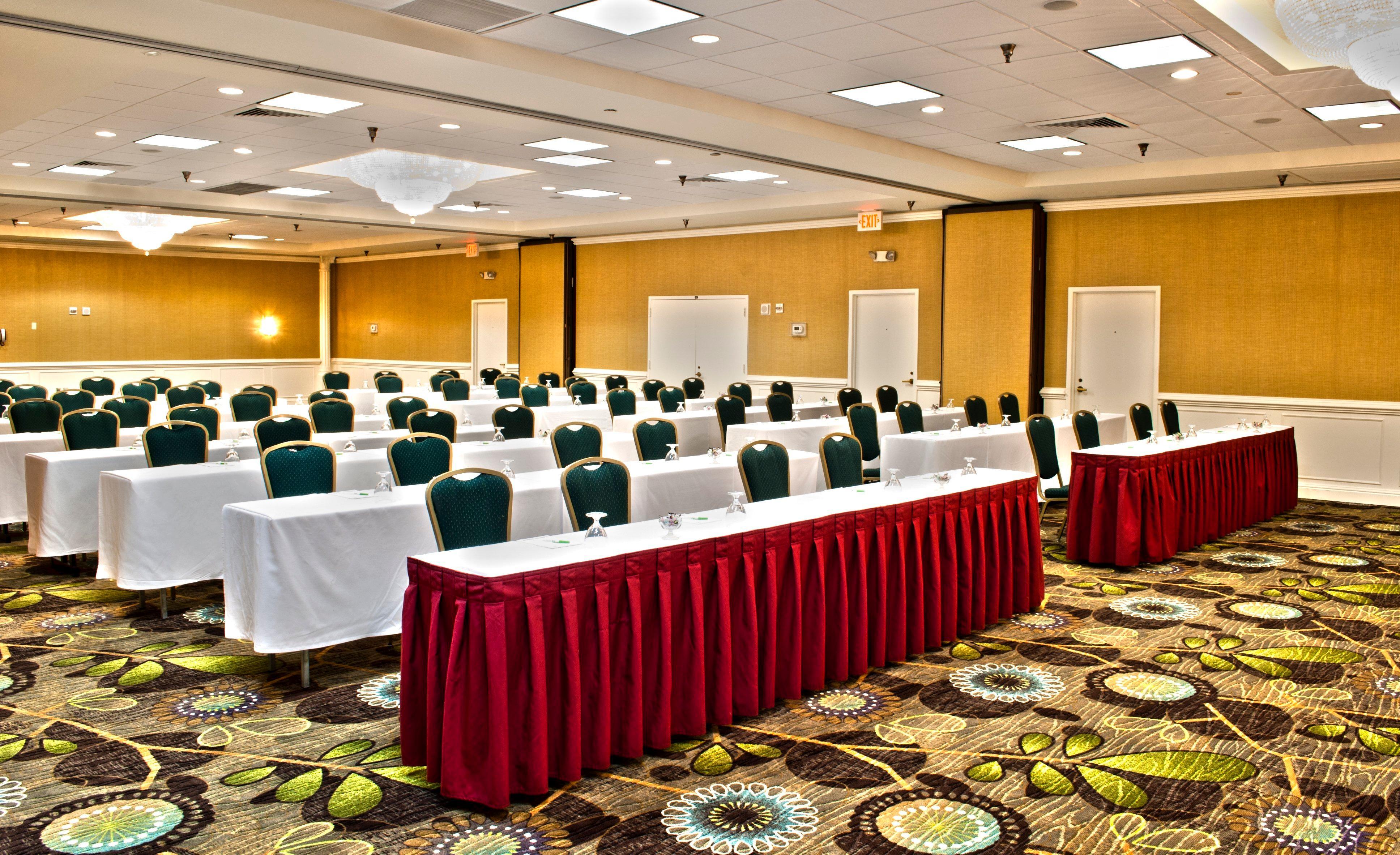 Holiday Inn Arlington At Ballston By Ihg Exterior foto