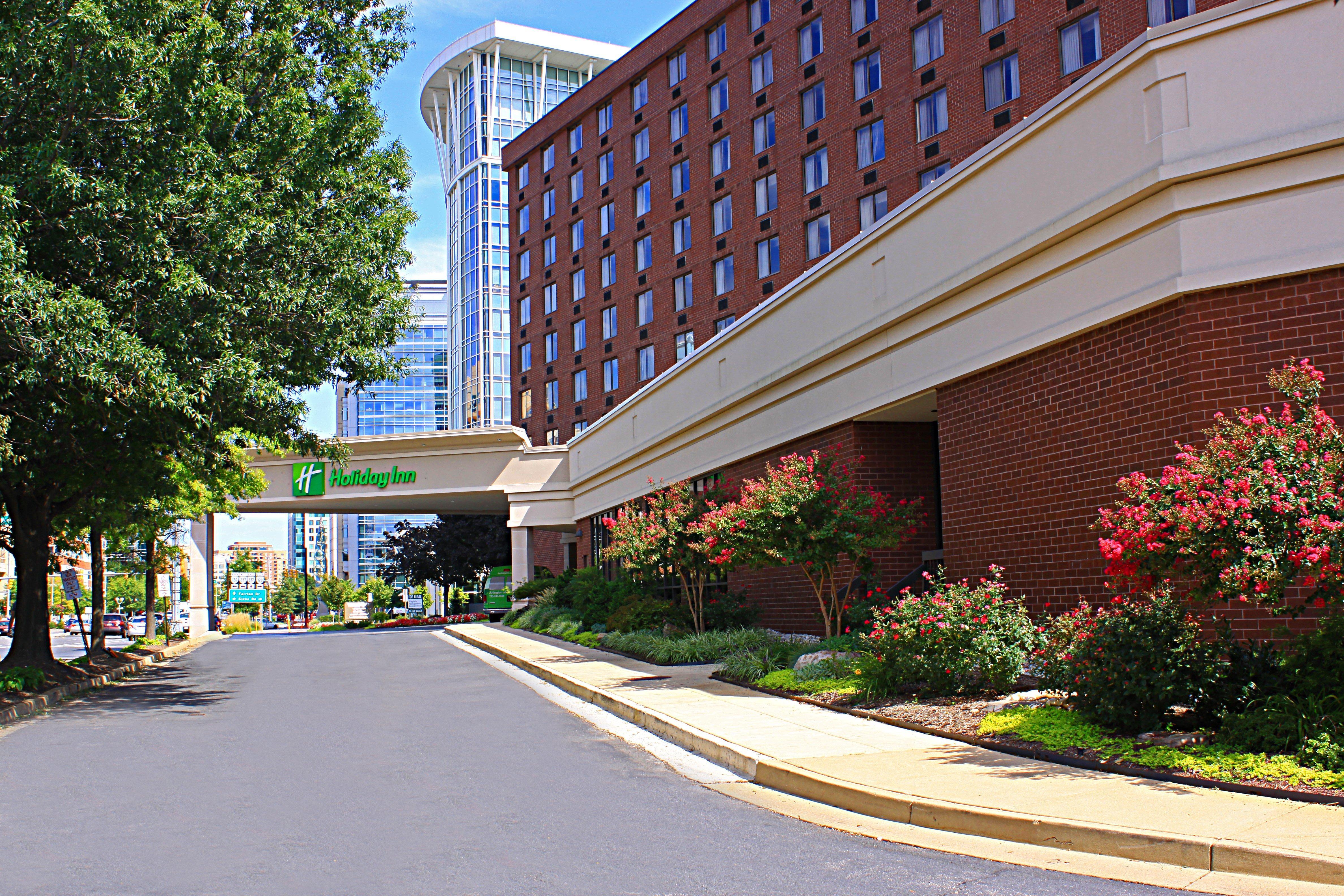 Holiday Inn Arlington At Ballston By Ihg Exterior foto